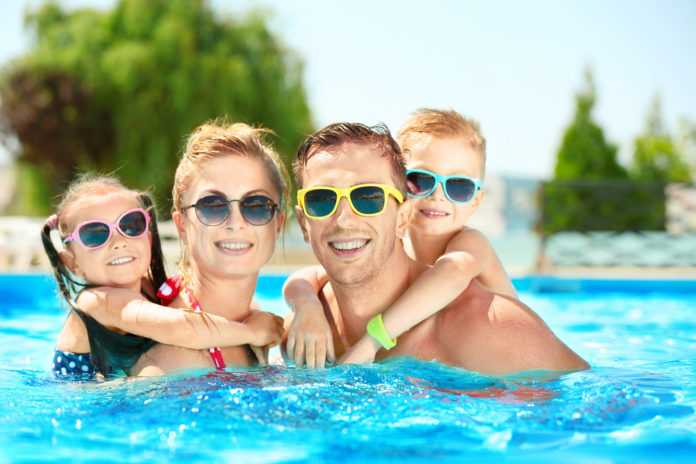 Ako vybrať správny bazén pre rodinu s deťmi